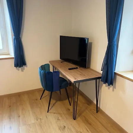 Moderne Grosse Mit Garten * هاوشام