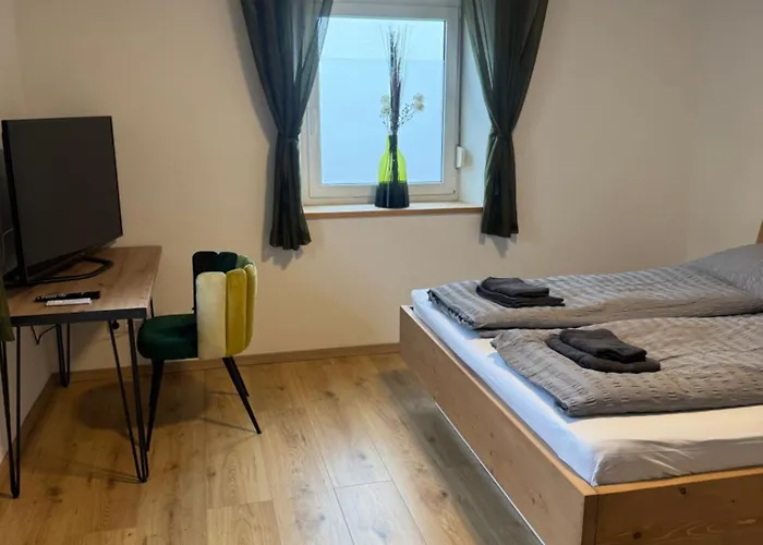 شقة Moderne Grosse Mit Garten