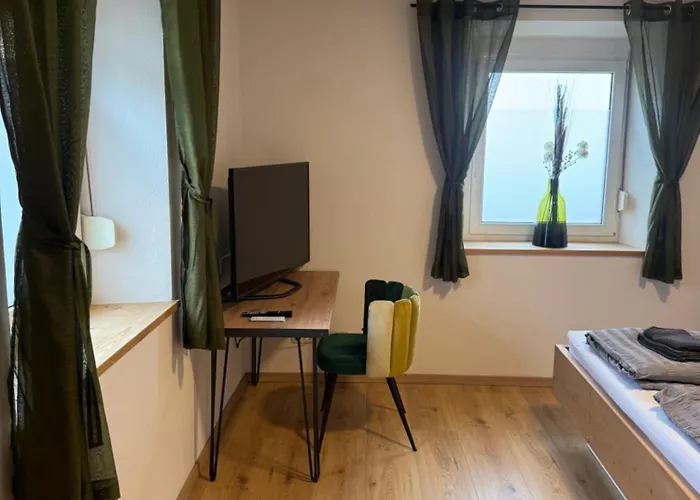 Moderne Grosse Mit Garten شقة هاوشام